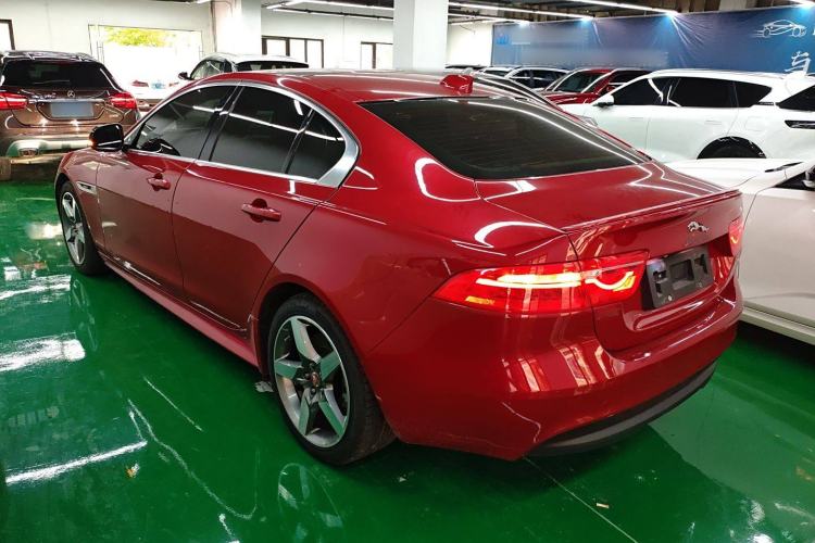 Used Jaguar XE 2017 2.0T 200 PS R-Sport
