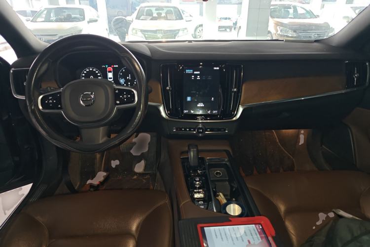 Used Volvo S90 2021 B5 Zhiyi Luxury Edition
