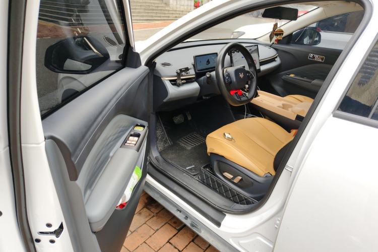 Used ARCFOX T1 2025 Model 425 PRO Driver Seat