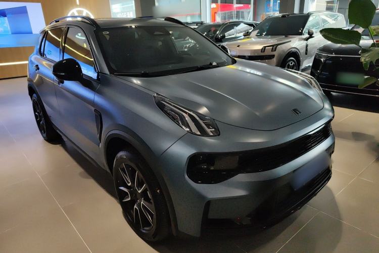 Used Lynk & Co 01 2025 2.0TD Two-Wheel Drive Refreshed Pro Version Front Right 45 Deg