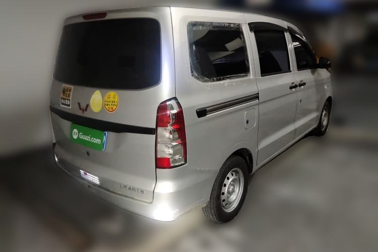 Used Wuling Hongguang V 2022 1.5L Jingqu Edition Electric-Assist LAR Rear Right 45 Deg