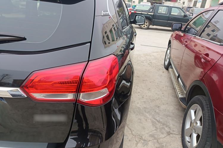 Used Haval H2 2018 Chuanxiang Edition Blue Badge 1.5T Manual Two-Wheel Drive Fashionable Model
