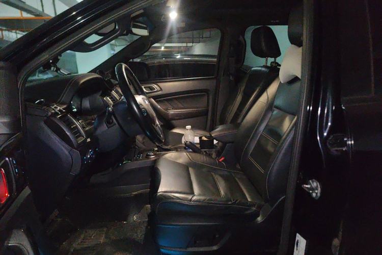 Used Ford Everest 2017 2.0T Gasoline Automatic 4x4 Flagship Edition 7 Seats