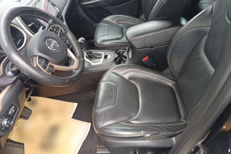 Used Jeep Cherokee 2016 2.4L Professional Edition