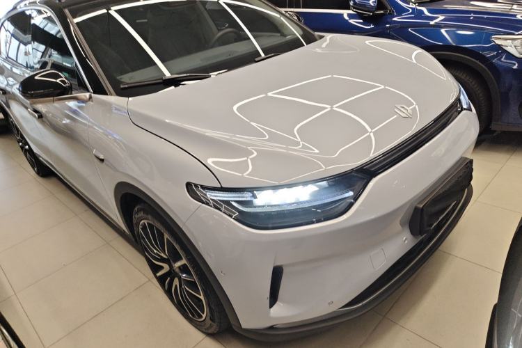 Used Leapmotor C11 2021 Revised Version Luxury Edition Front Right 45 Deg