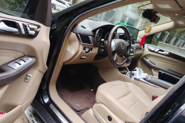 Used Mercedes-Benz M-Class 2012 ML 350 Luxury Edition Driver Seat