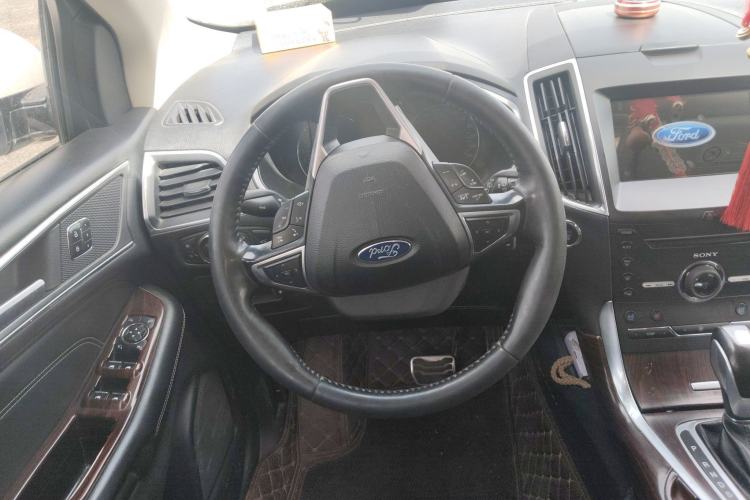 Used Ford Edge 2017 EcoBoost 245 Four-Wheel-Drive Flagship 7-Seater
