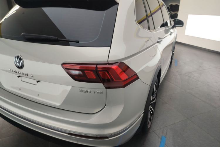 Used Volkswagen Tiguan L 2021 330TSI Automatic Two-Wheel Drive R-Line Enhanced Edition Right Rear Taillight