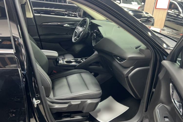 Used Buick Envision 2022 Facelift Encore S 552T Two-Wheel-Drive Luxury Model
