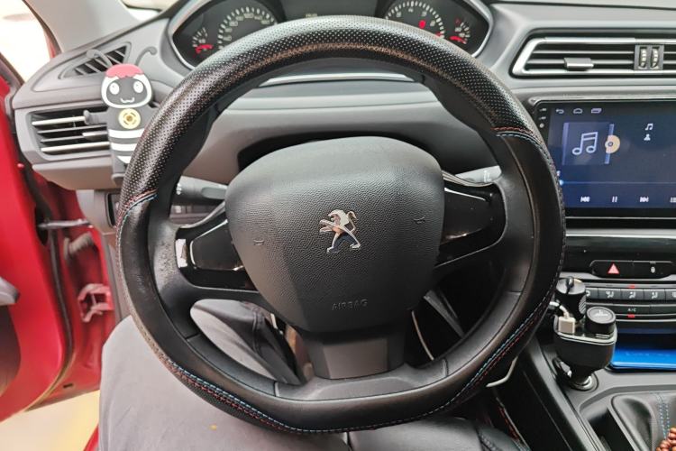 Used Peugeot 308 2016 1.6L Manual Fashion Edition Steering Wheel