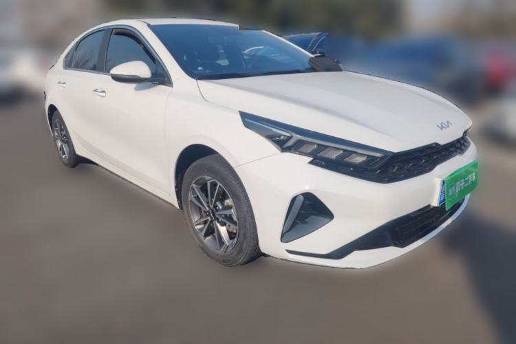 Used Kia K3 2023 1.5L CVT Luxury Edition Front Right 45 Deg