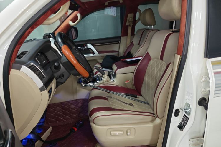 Used Toyota Land Cruiser 2019 4.0L GX-R GT Dual Fuel Sunroof Velvet Interior – Middle East Specification