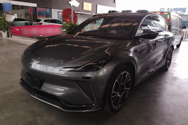 Used IM LS7 2023 100kWh Pro All-Wheel-Drive Version