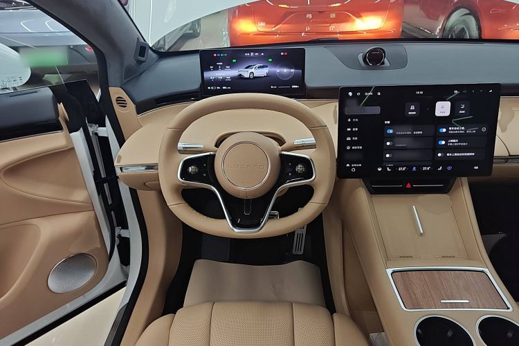 Used Hima Luxeed R7 2024 All-Electric 736 km Ultra Steering Wheel