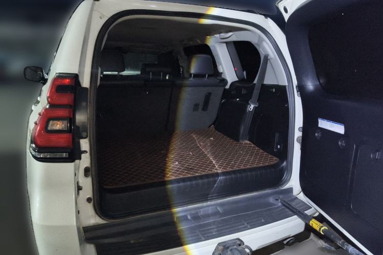 Used Toyota Prado 2018 3.5L Automatic TX-L with Rear-Mounted Spare Tire
