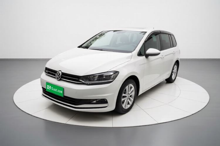Used Volkswagen Touran 2018 Volkswagen Touran L 280TSI Manual Trend Edition