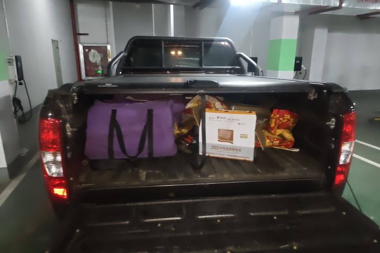 Used JMC Baodian 2023 2.5T Diesel Two-Wheel Drive Comfort Edition Flat-Base Cargo Bed Long Wheelbase JX4D25A6L