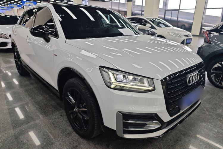 Used Audi Q2L 2018 35 TFSI Launch Exclusive Edition China VI Front Right 45 Deg