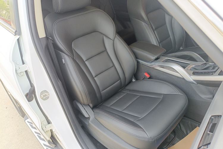 Used Geely Auto Emgrand X7 Sport 2016 1.8TD Automatic Smart Connectivity Version Right Front Seat