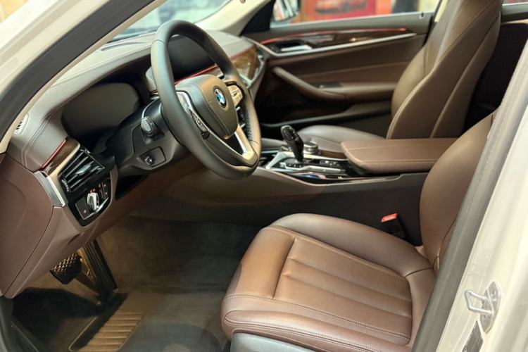 Used BMW 5 Series 2020 525Li Luxury Package
