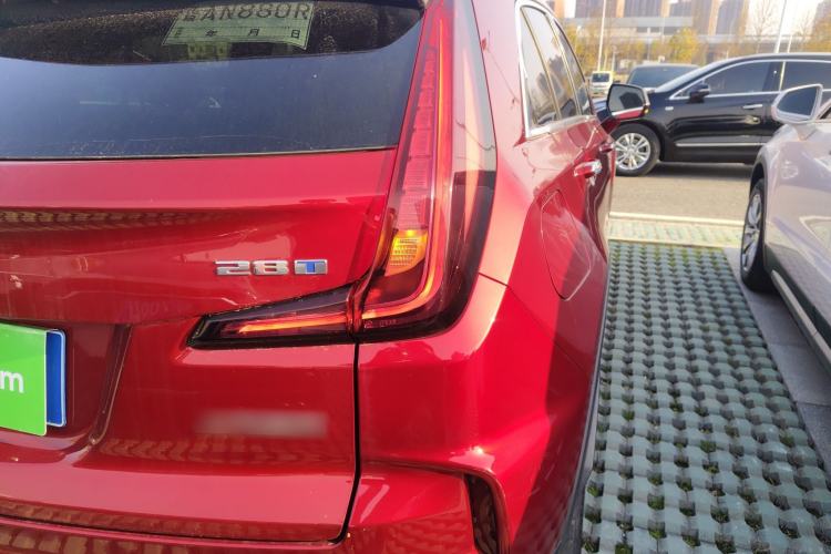 Used Cadillac XT4 2024 28T Two-Wheel-Drive Luxury Version