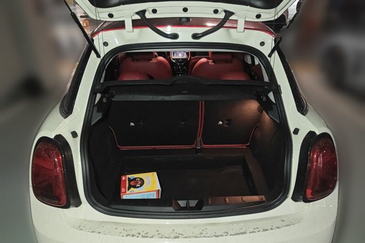 Used MINI MINI 2023 1.5T COOPER Artist Five-Door Edition
