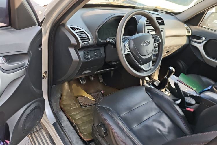 Used Chery Tiggo 3 2014 1.6L Manual Zhishang Edition
