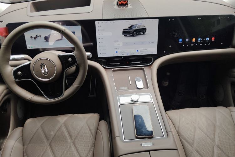 Used Hima AITO M9 2025 Pure Electric Ultra Version 100 kWh 6-Seater Model Center Console