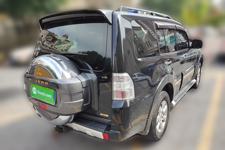 Used Mitsubishi Pajero 2016 3.0L Automatic Prestige Version China IV Standard