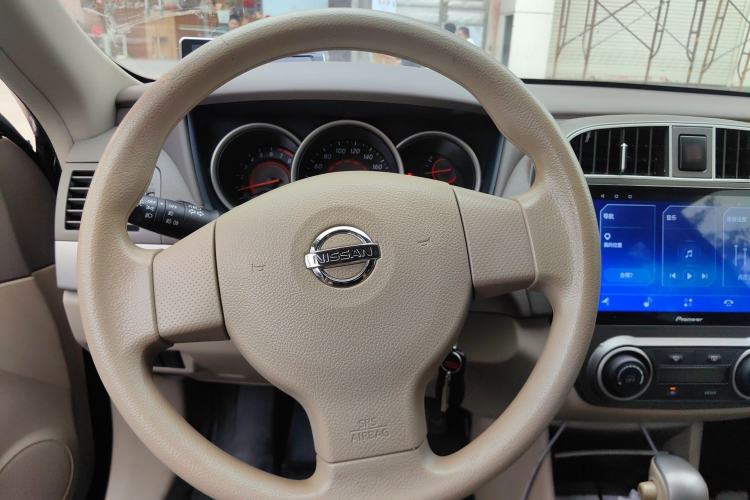 Used Nissan Sylphy 2016 Classic 1.6XE Automatic Comfort Edition Steering Wheel