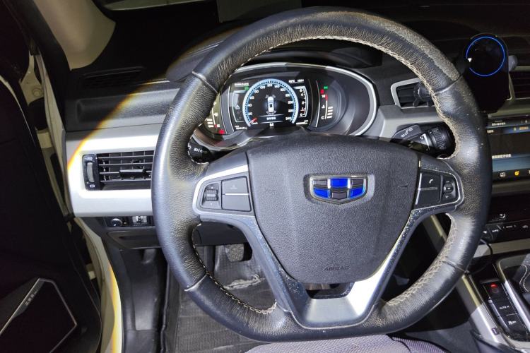Used Geely Auto Emgrand X7 Sport 2016 2.0L Manual Smart Connect Version Steering Wheel