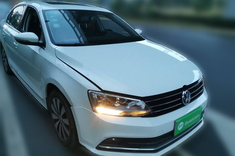 Used Volkswagen Sagitar 2017 230TSI Automatic Comfort Version