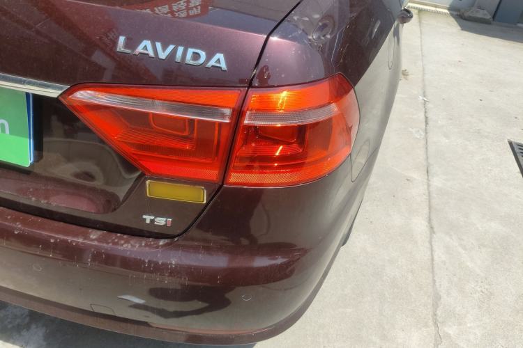 Used Volkswagen Lavida 2013 Revised Version 1.4 TSI Manual Comfort Edition
