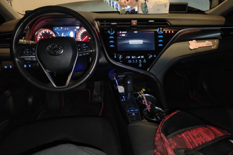 Used Toyota Camry 2019 2.0S FENGSHANG Version China VI Standard
