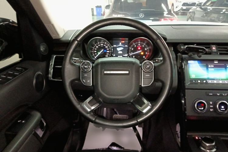 Used Land Rover Discovery 2018 3.0 SC V6 SE