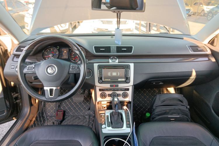 Used Volkswagen Magotan 2015 2.0 TSI Prestige Model