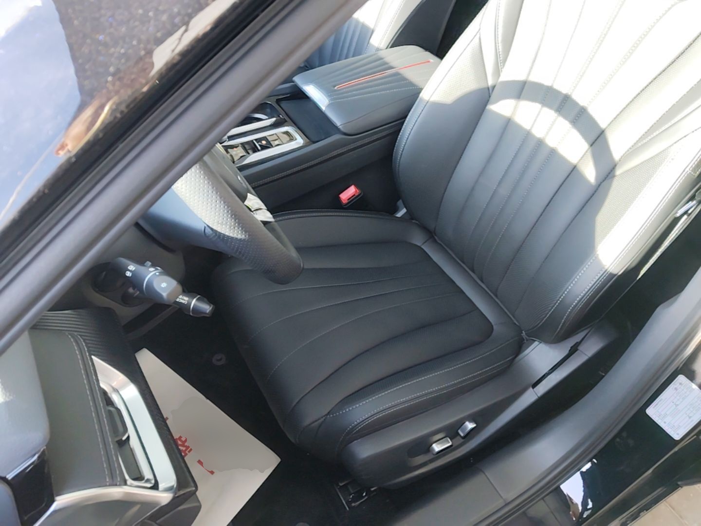 Hongqi H5 2025 1.5T DCT Xuan Ying Edition — снимка 17