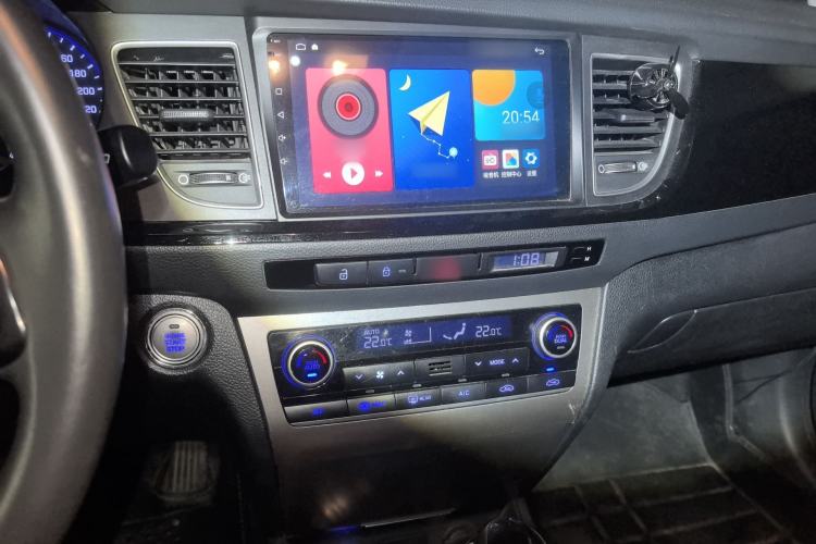 Used Hyundai Mistra 2014 1.8L Automatic Deluxe DLX Model Audio And AC Panel