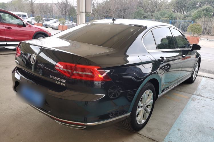 Used Volkswagen Magotan 2019 330TSI DSG Luxury Version China VI Standard
