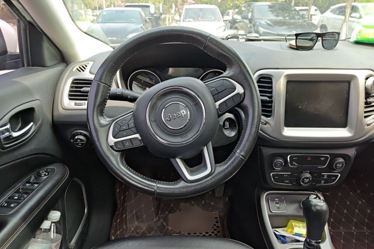 Used Jeep Compass 2017 200T Automatic Family Edition