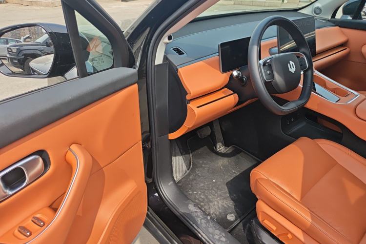 Used Leapmotor C16 2026 All-Electric 630 LiDAR Zhizun Edition 6 Seats Driver Seat