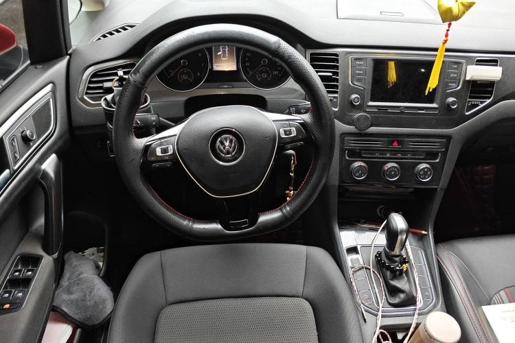 Used Volkswagen Golf Sportsvan 2016 230TSI Automatic Trend Edition
