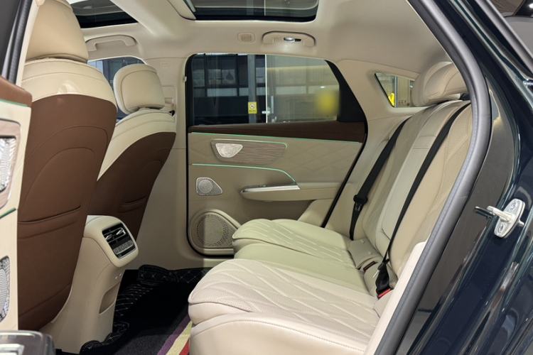 Used Chery Fulwin A9L 2025 Model, Four-Wheel Drive High-Energy Peak Edition
