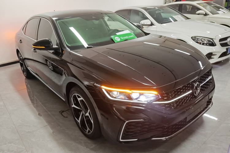 Used Volkswagen Passat 2023 Restyled 330TSI Starry Luxury Edition