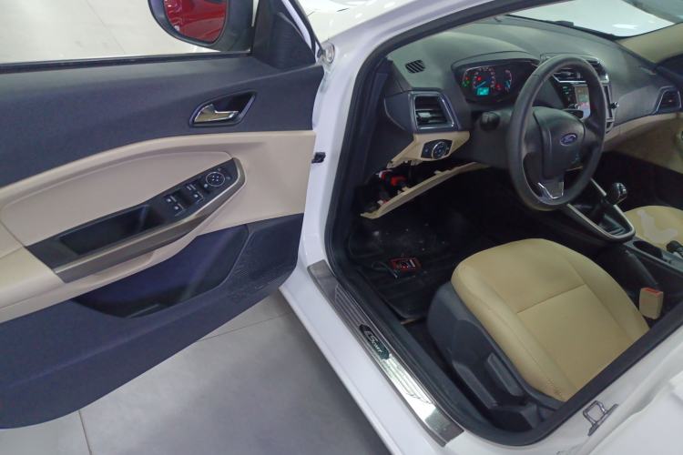 Used Ford Escort 2015 1.5L Manual Comfort Model Driver Seat