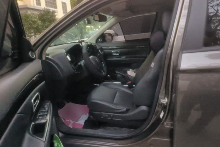 Used Mitsubishi Outlander 2018 2.0L Two-Wheel Drive Glory Edition 5 Seats