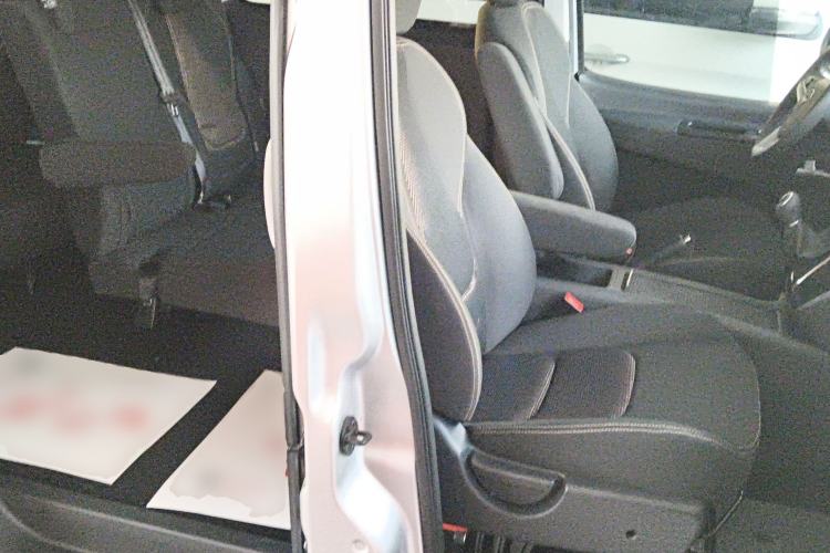 Used JAC Refine M3 2022 PLUS 1.5T 7-Seater Standard Model