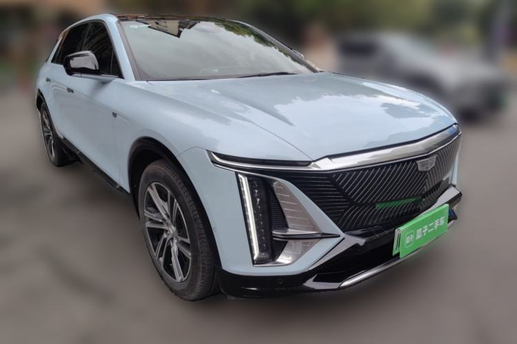 Used Cadillac LYRIQ 2022 Four-Wheel-Drive High-Performance Deluxe Edition Front Right 45 Deg