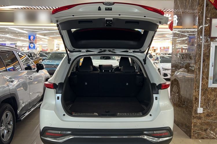 Used Toyota Harrier 2022 2.0L CVT Two-Wheel Drive Deluxe Edition