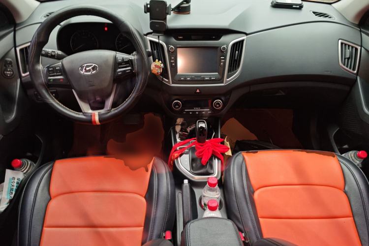 Used Hyundai ix25 2015 1.6L Automatic Two-Wheel-Drive Deluxe DLX Model